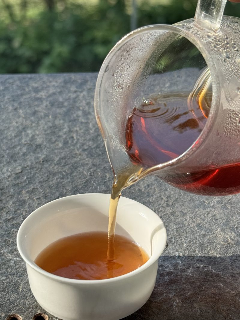 2022 Chinese 400g Vintage Dark Tea Feelling Smooth And Rich Liu Bao Tea Vintage Dark Tea In Premium Gift Box. - Image 3