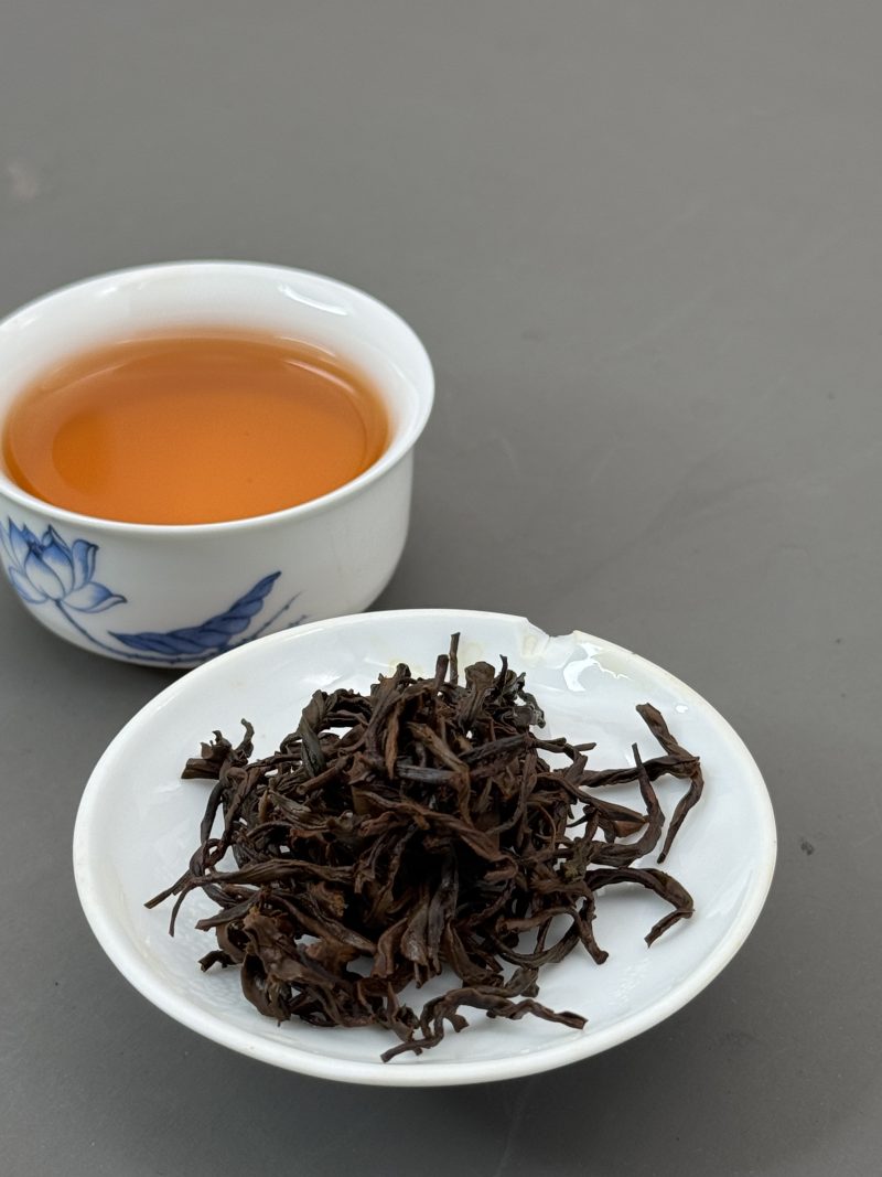 Organic Chinese Black Tea 300g Gift Box Jin Xuan Black Tea Soup Is Bright Red In Color And Has A Refined Aroma. - Image 3